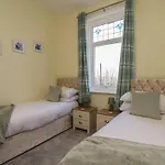 Kingfisher House בית נופש סולטברן-ביי-דה-סי